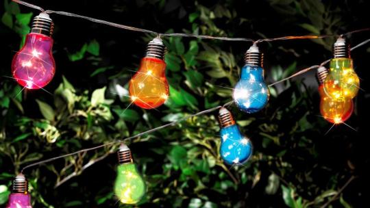 LED Glühbirnen Lichterkette Outdoor:135 cm, bunt 