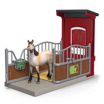 Pony Box with Mustang Mare 