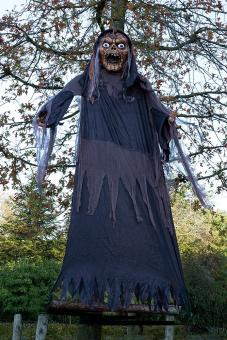 Hanging Giant Zombie Witch – terrifying Halloween eye-catcher:350 cm 